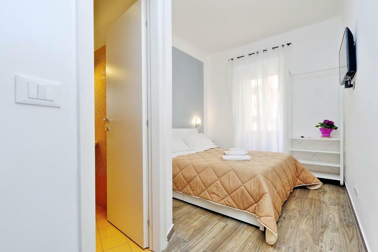 Deco's Place Cloe Apartment Rom